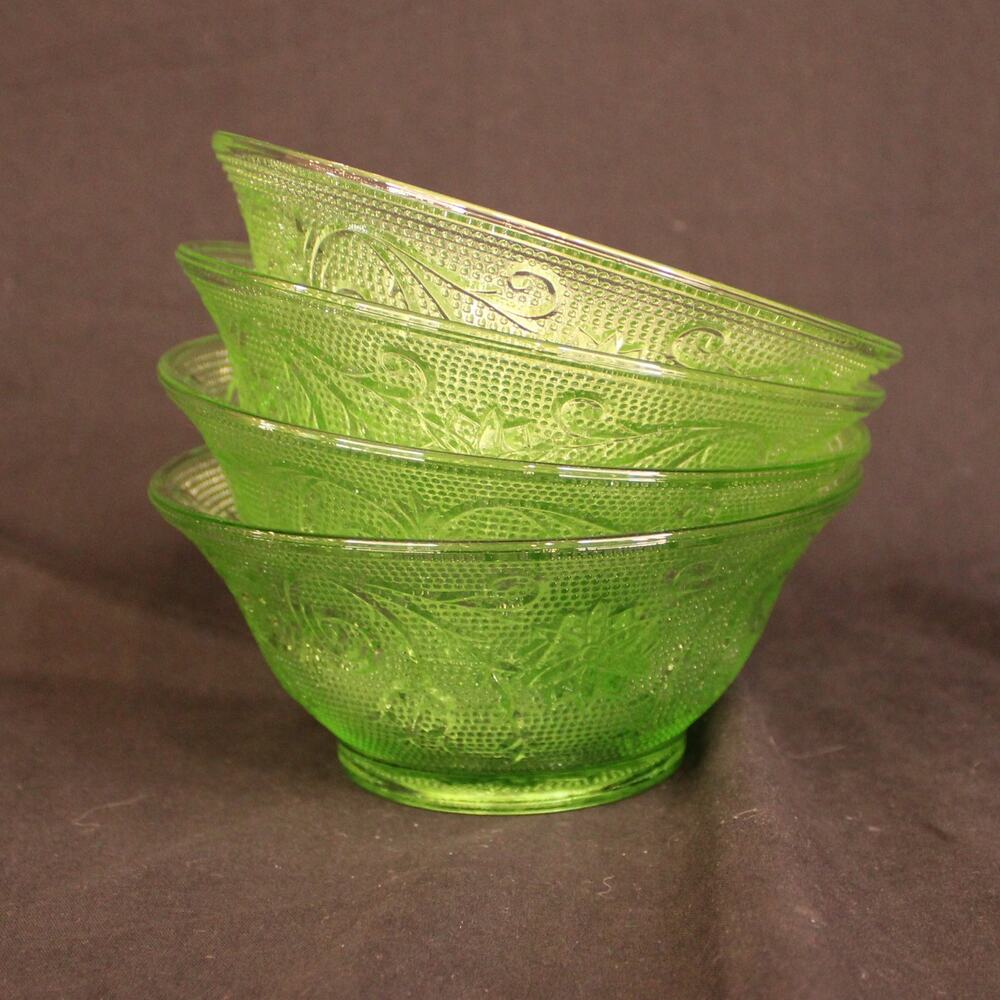 Vintage Green Depression Uranium Glass Stippled Daisy Bowls Set of 4